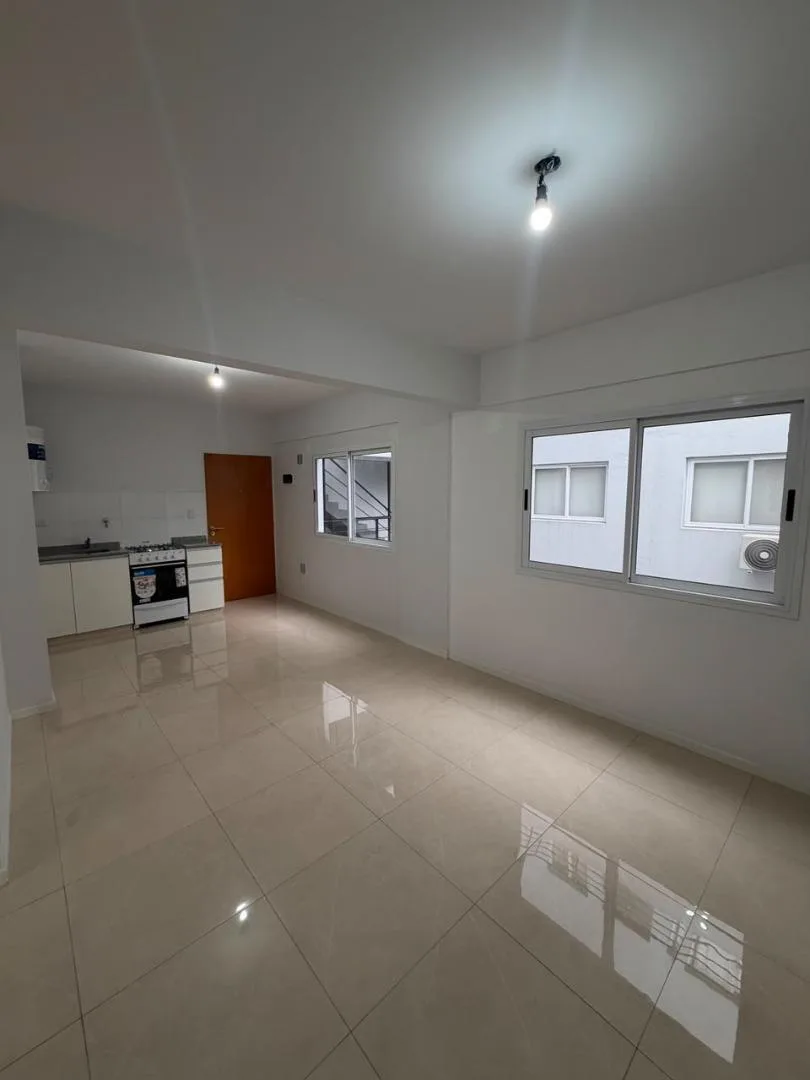 Departamento 2 Ambientes con Terraza Privada en Alquiler