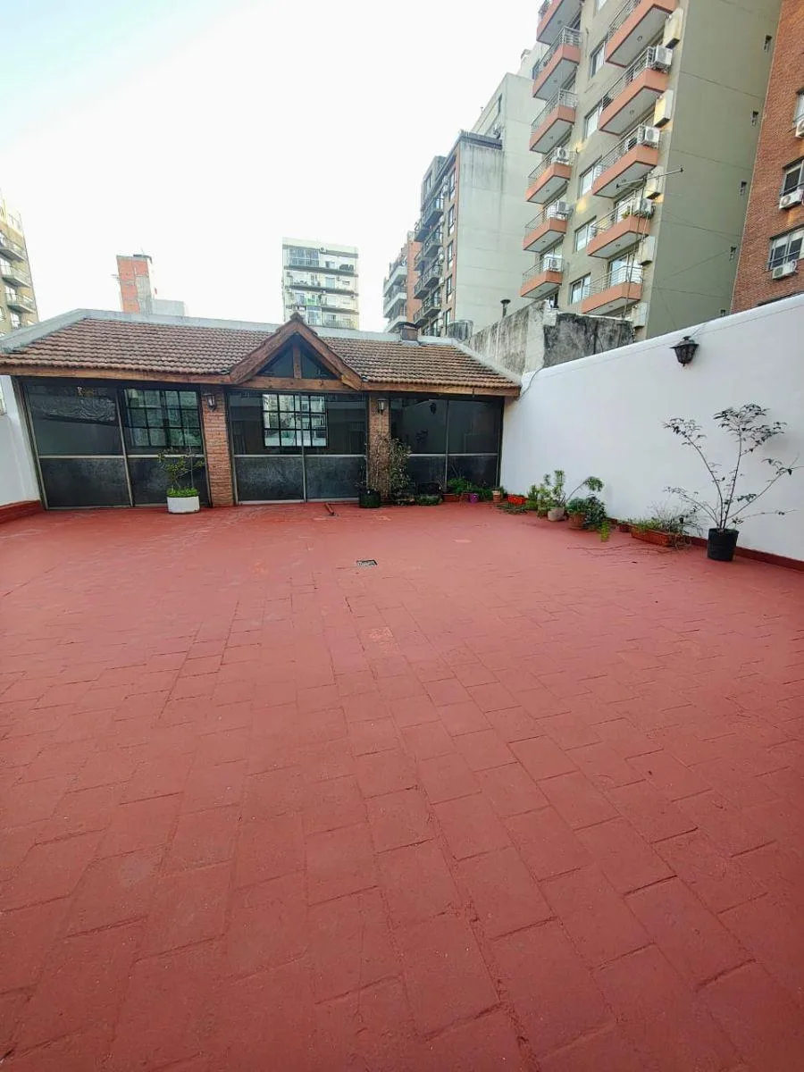 3 Ambientes con Patio - Quincho y Cochera
