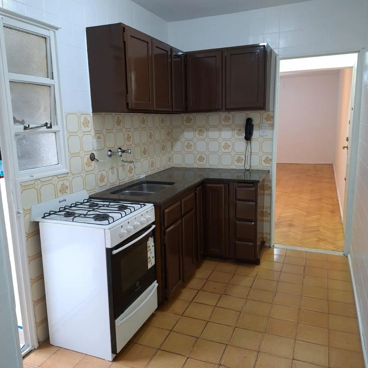 3BR, 2 patios, Av Corrientes