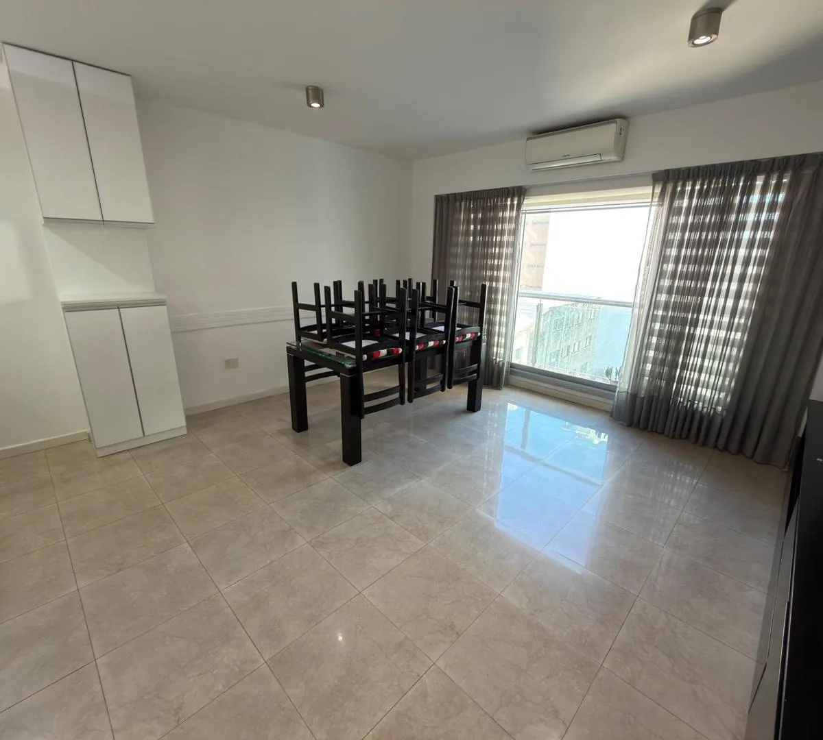 Imóvel: 1 quarto, Avellaneda