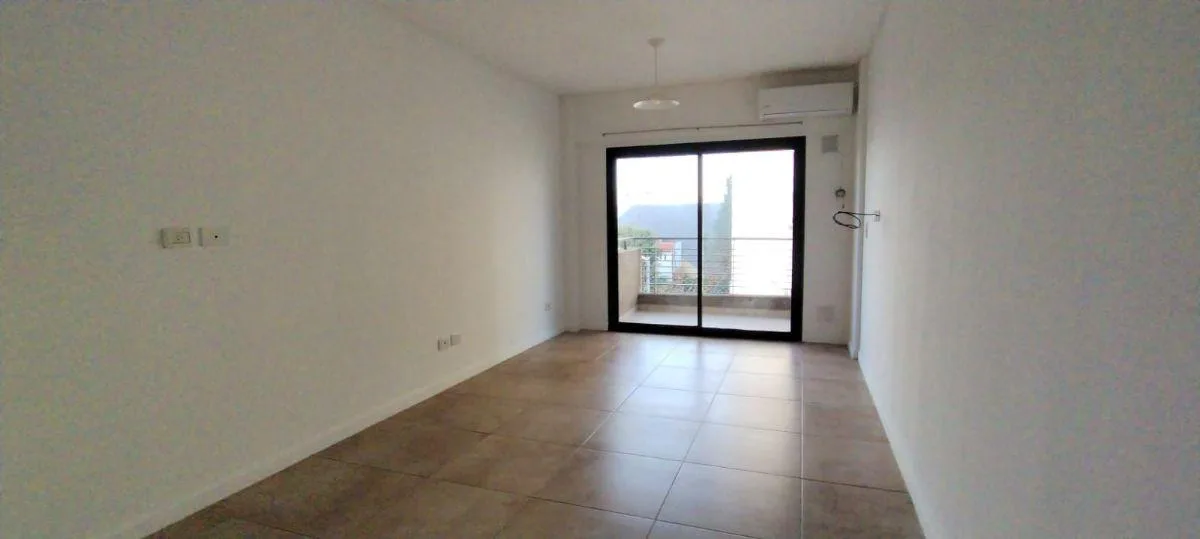 Departamento Monoambiente Balcon, Gas, Aire, Sum - Artigas Al 4900