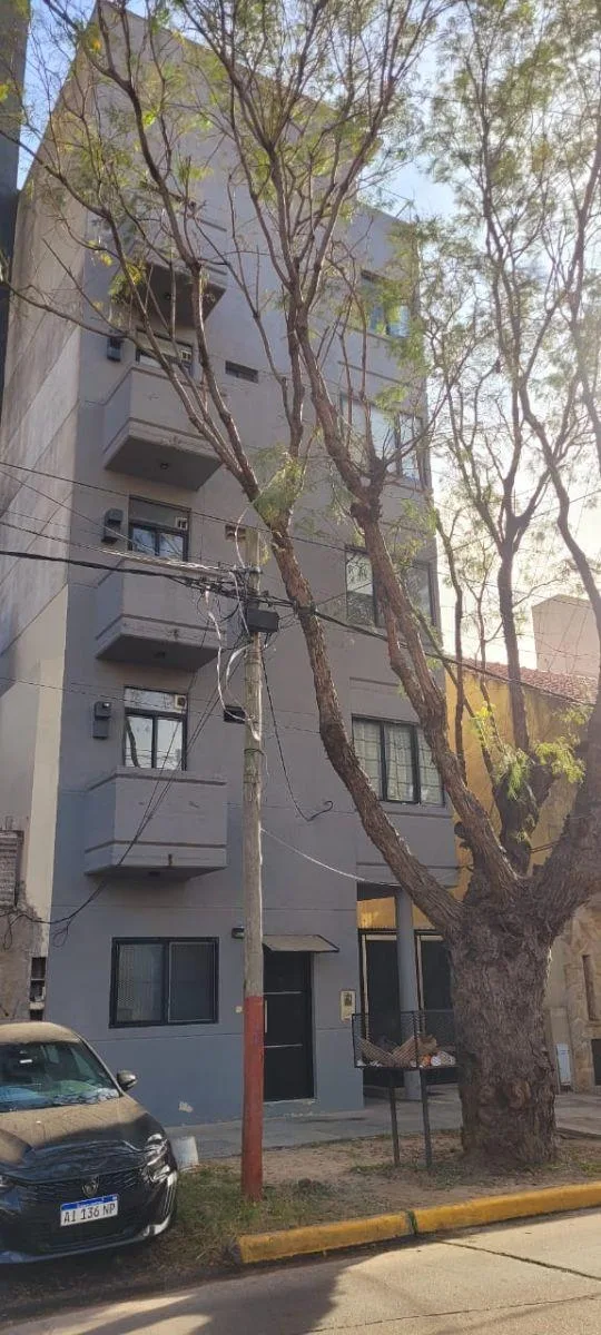 Excelente 2 Ambientes en Precioso Barrio