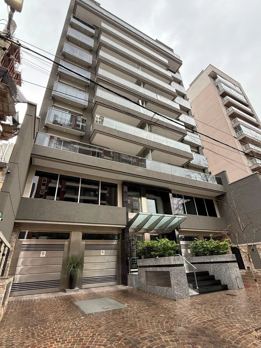 Departamento en Alquiler de 2 Ambientes Torre Le Chateau II