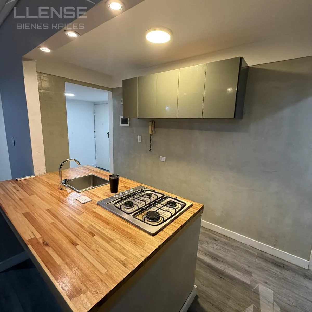 Departamento 3 Ambientes Reciclado con Balcón en Alquiler - Quilmes Centro