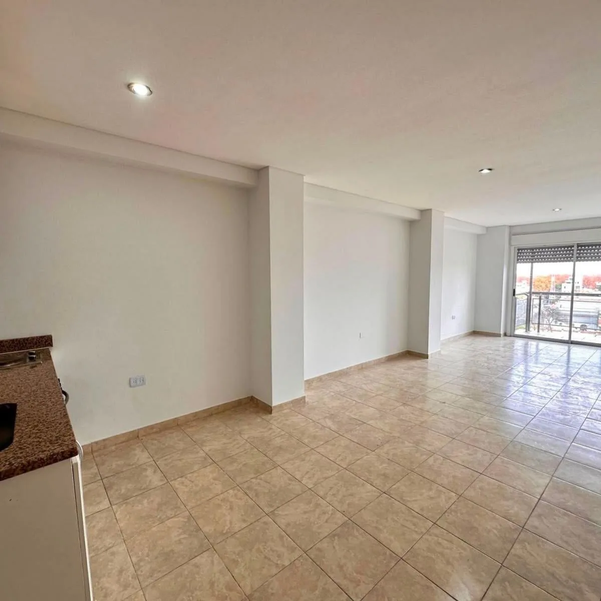 Studio 9th floor with balcony and parking