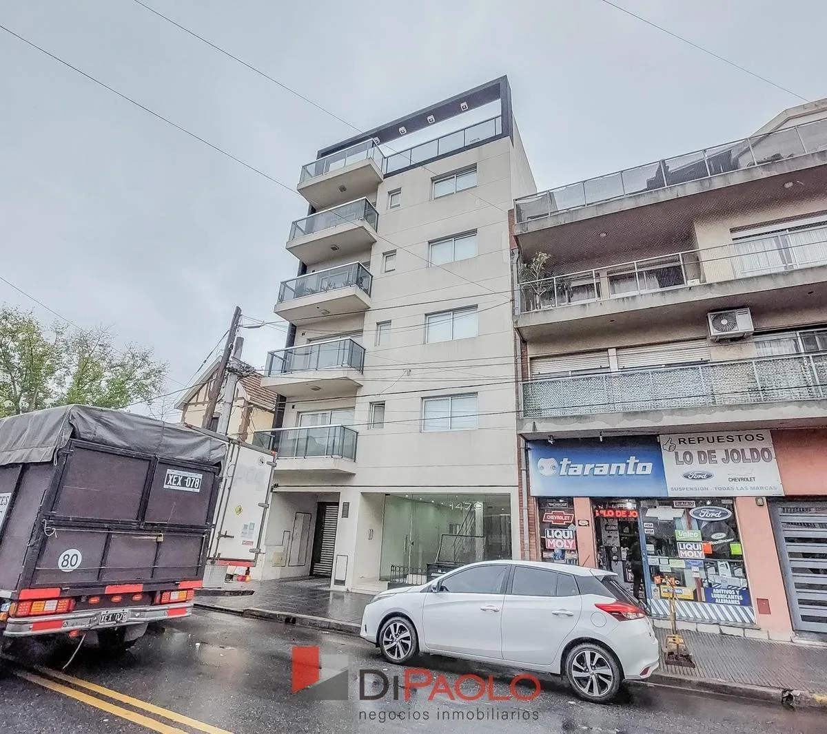 Alquiler Monoambiente en Santos Lugares en Zona Comercial