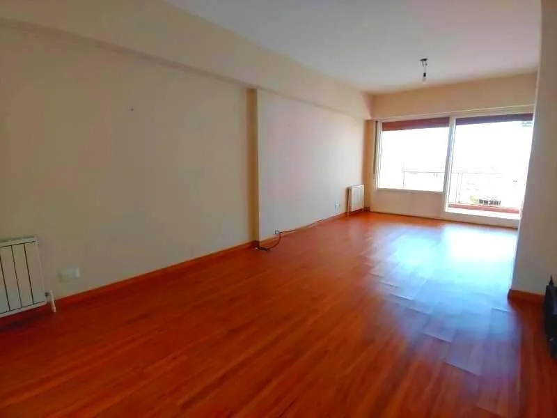 J. B. Ambrosetti 400 Departamento Alquier Semipiso 3 Ambientes Balcón Caballito