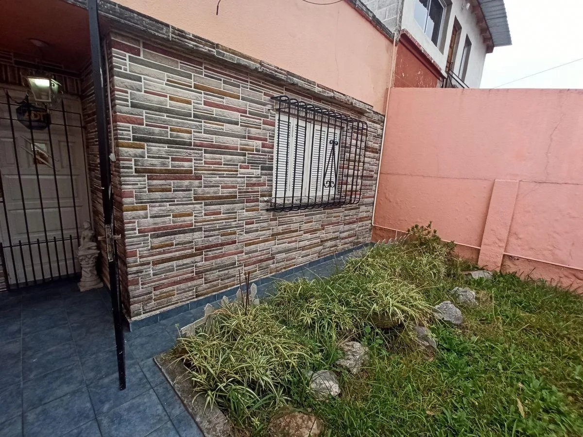Alquiler Casa Tipo P. H. Al Frente