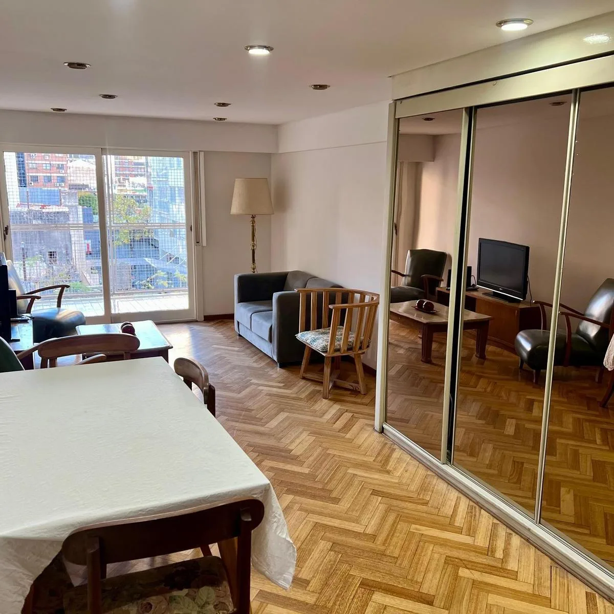 Departamento 3 Ambientes en Alquiler, con Cochera en Belgrano