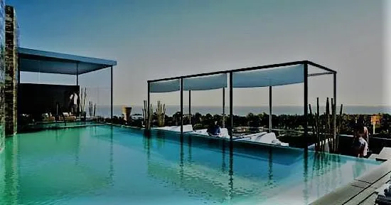 Alquiler Piso 10 Torre Libertador 7766 Parrilla Pileta Seguridad 24hs Cochera