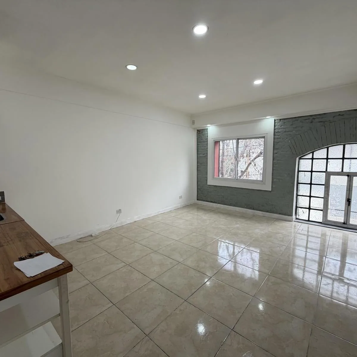 28.5 m² studio front-facing