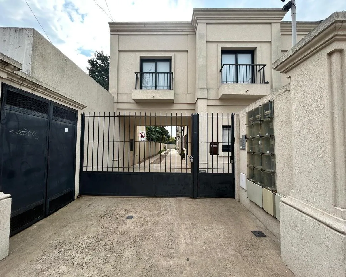 2-room unit with balcony