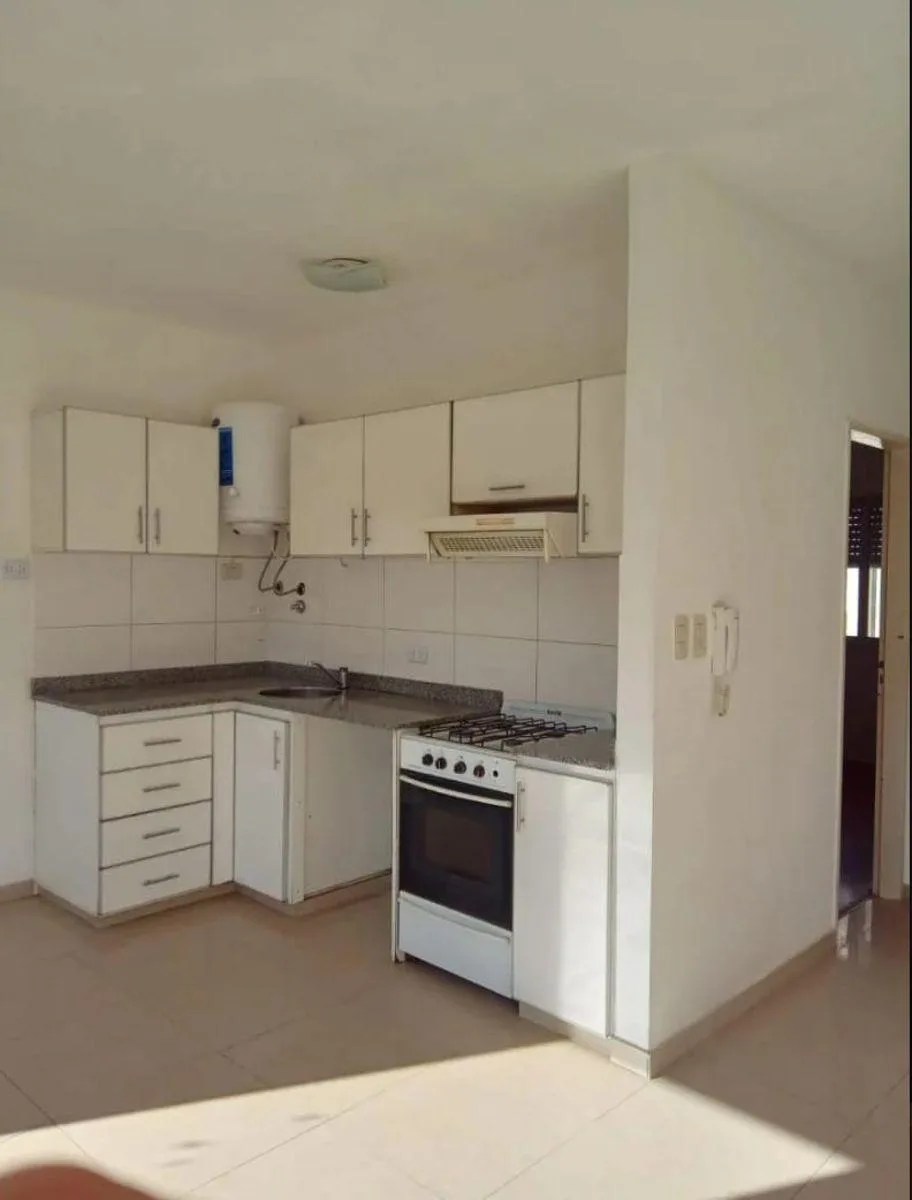 Departamento 2 ambientes con balcón