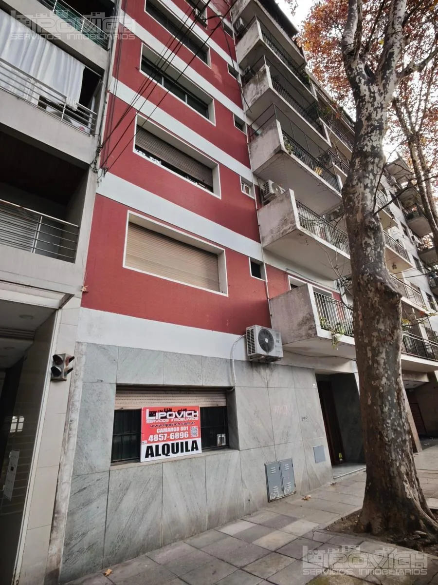 Alquiler 2 Ambientes en Pb, Al Frente con Patio. Lemos. Chacarita