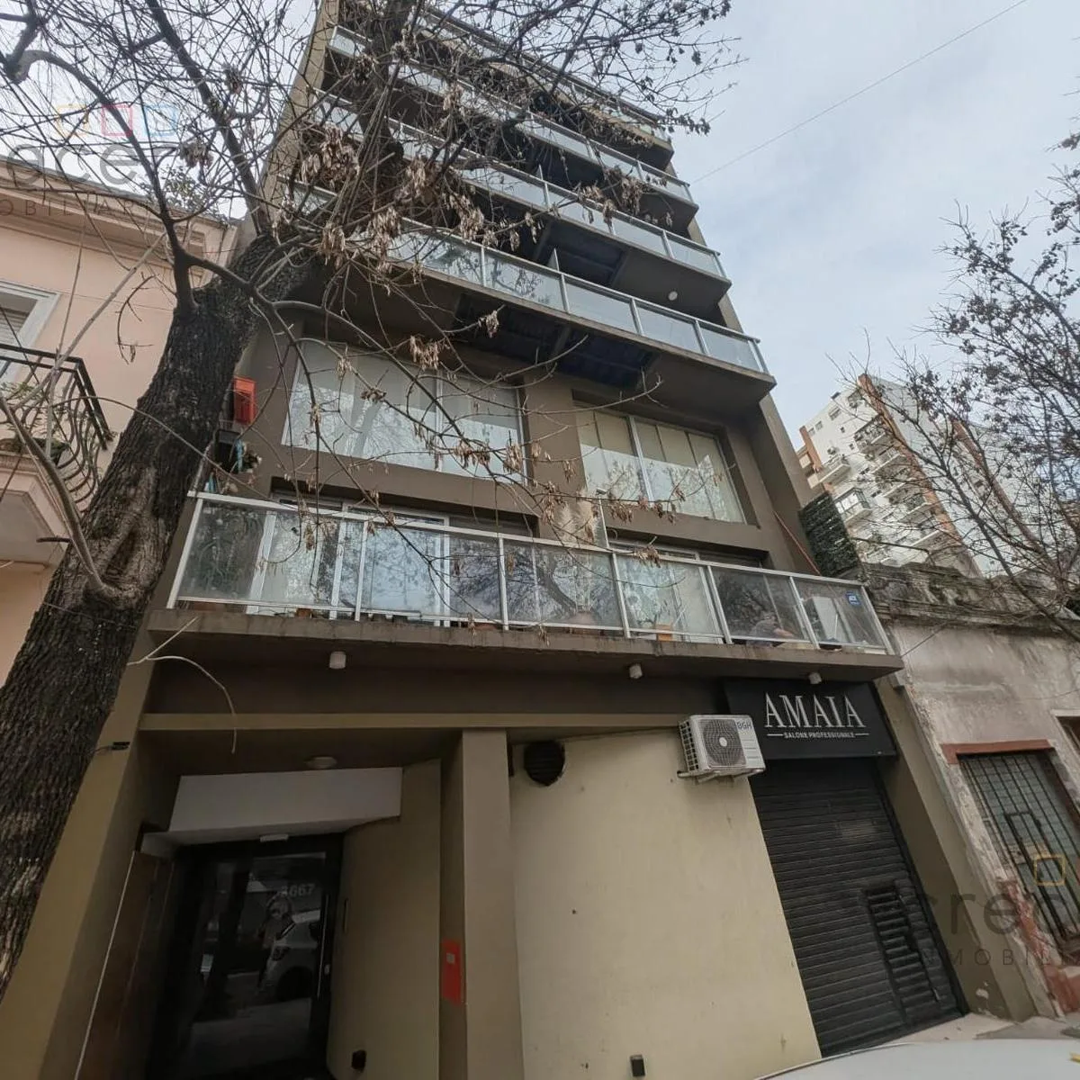Studio with balcony and A/C