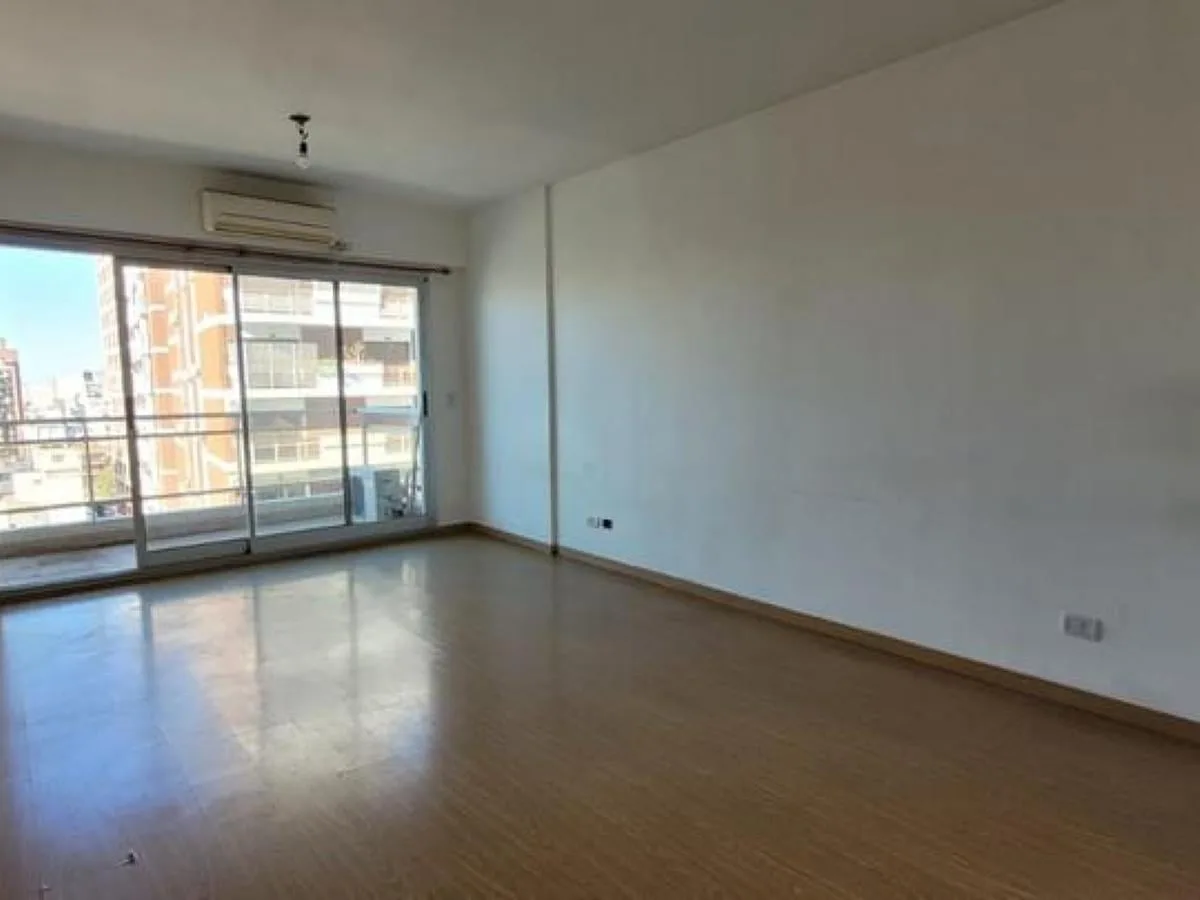 Caballito, 1 Ambiente. Frente con Balcon, Muy Luminoso, Sobre Av. Amenities, Zona Parque Rivada