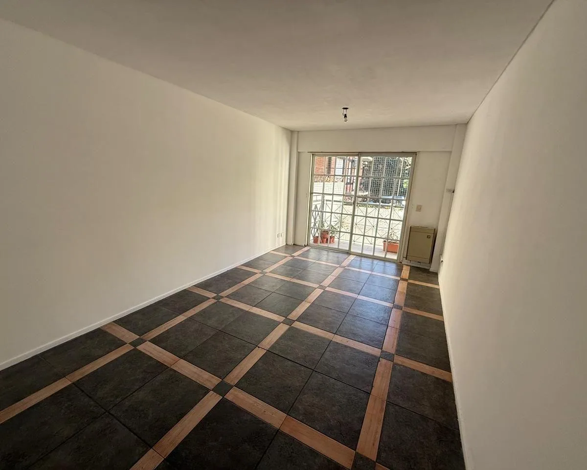 Departamento 2 Ambientes. | Rivadavia, Av Al 100