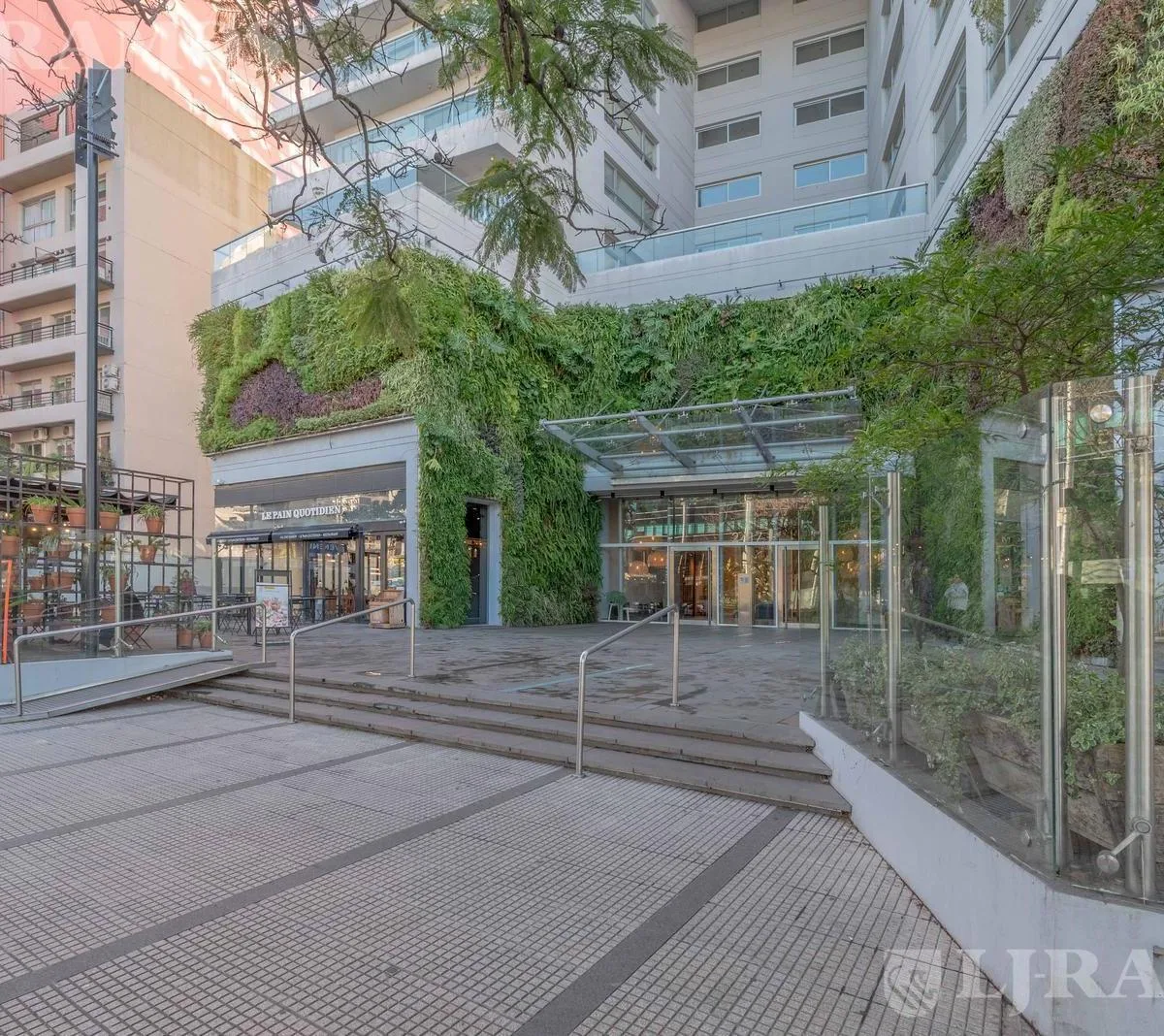 3 dorm, vista para o rio, varanda