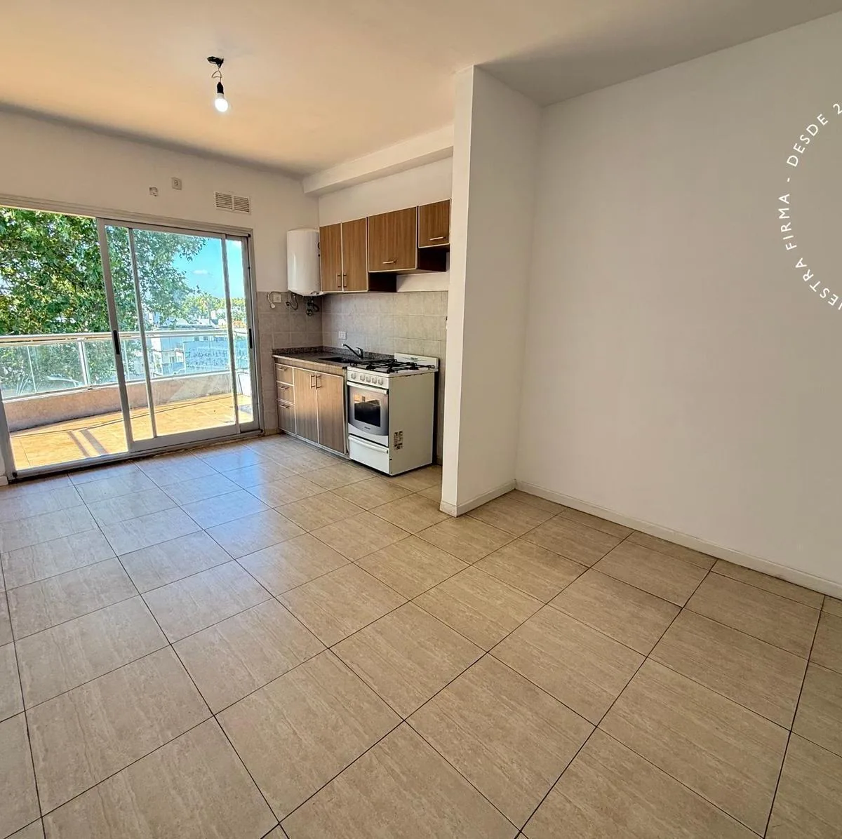 2BR with parking and balcony