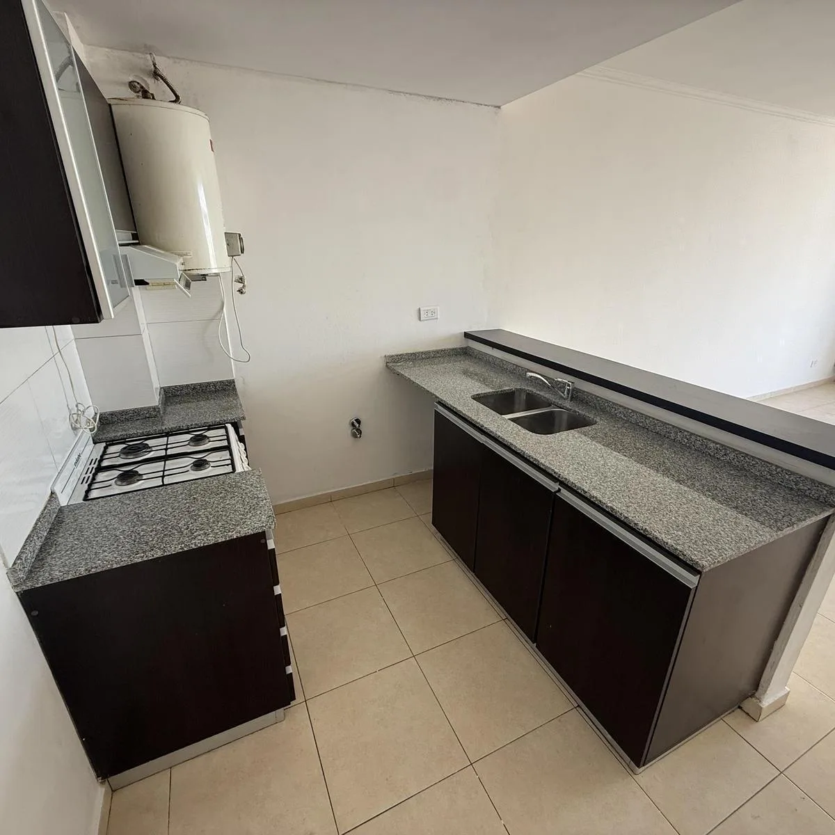Departamento en Alquiler Monoambiente con Balcón Al Frente - Wilde Avellaneda