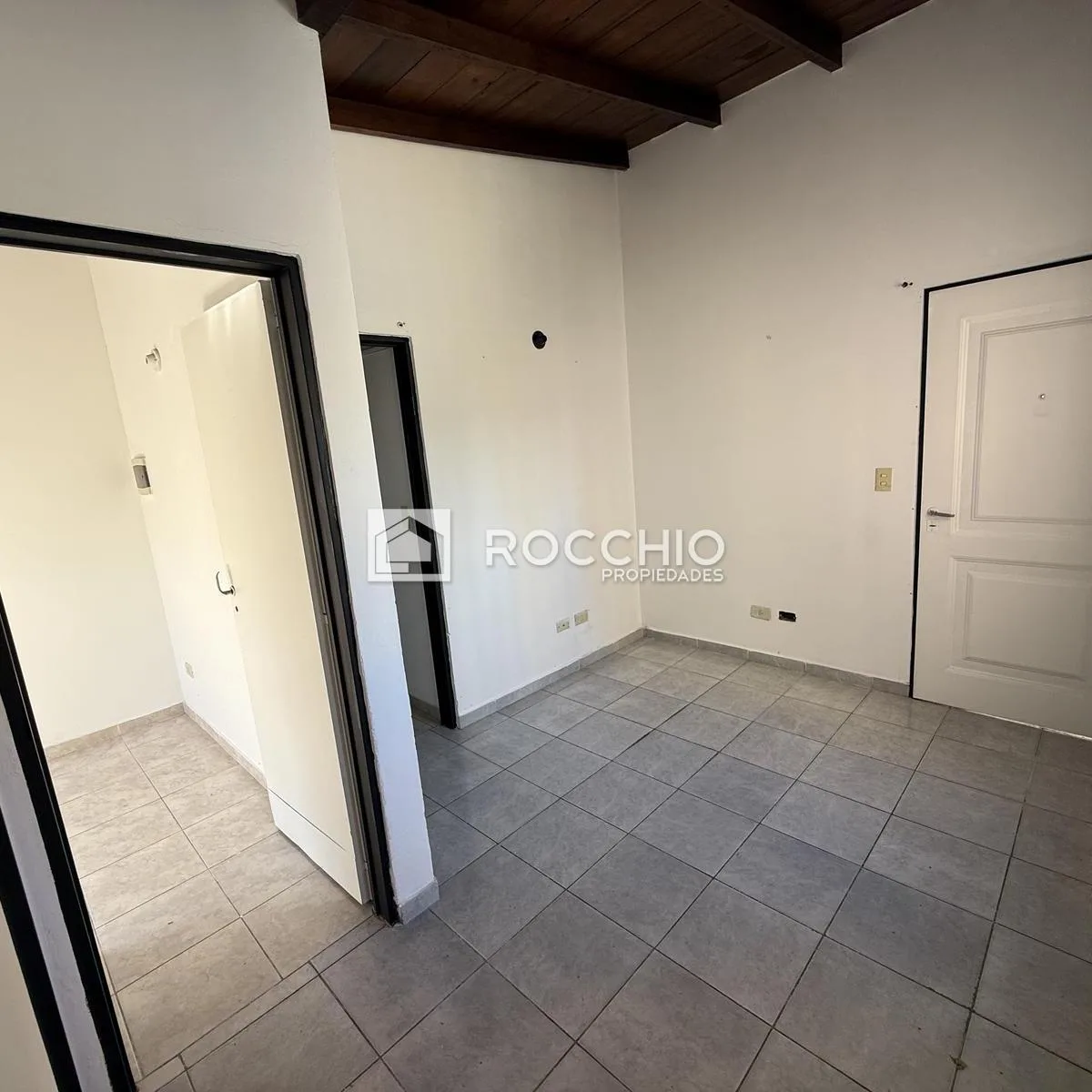 Listing: 2 bedrooms, General San Martín