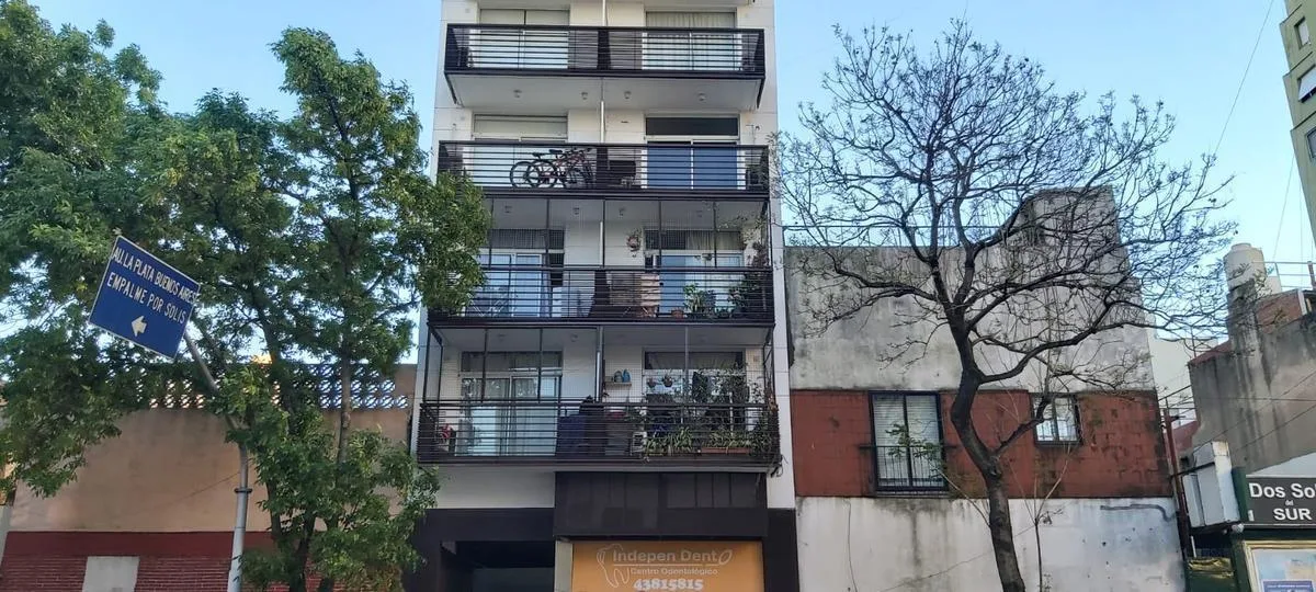 Av Independencia 1600. Departamento de 2 Ambientes. Pileta. Sum. Parrilla