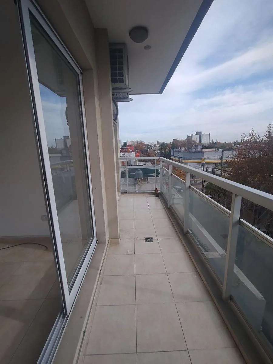 Alquiler 2 Amb con Balcon