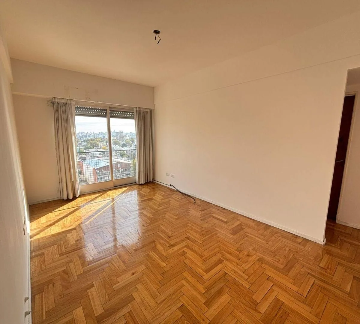 2 Ambientes con Balcon, en Alquiler, en Villa Crespo!