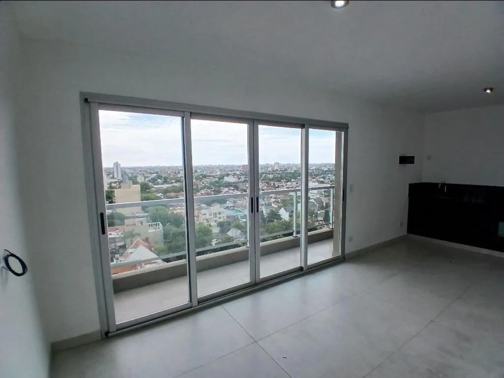 2-room apartment with L balcony