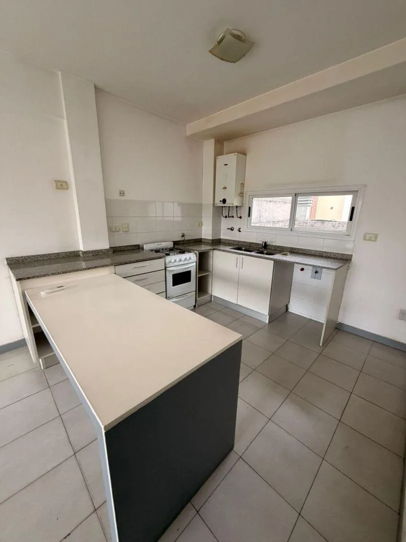 Hermoso Piso Unico 3 Amb - Balcón Al Frente