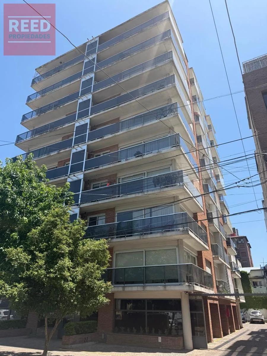 Excelente Departamento en Centro de Martinez