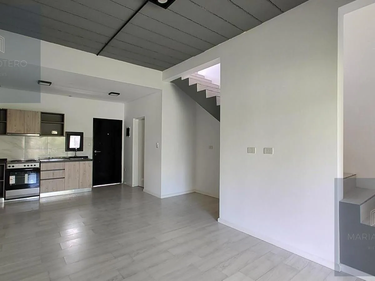 Departamento a Estrenar de Dos Ambientes en Alquiler, a m. de La Universidad Austral