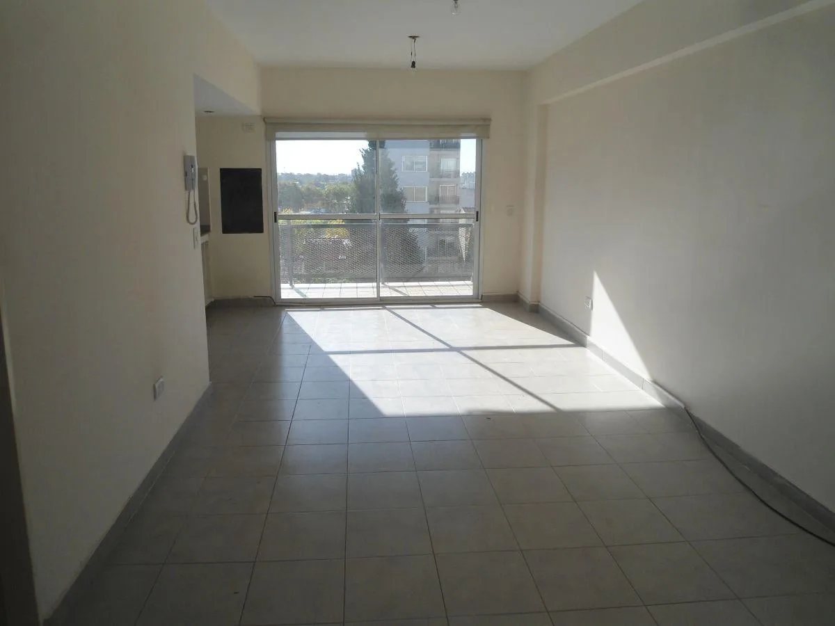 2-room apartment with rear balcony
