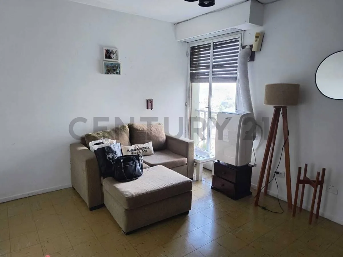 2BR front-facing, balcony