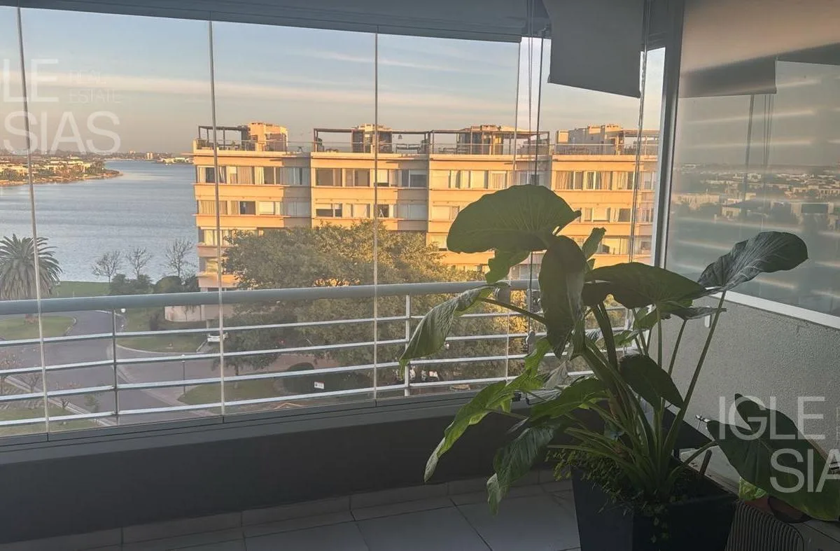 Departamento en Venta con Vista Al Lago en Portezuelo, Nordelta