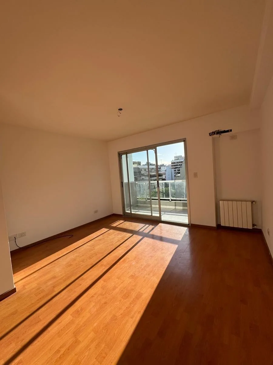 Alquiler - Departamento - 2 Ambientes - Impecable
