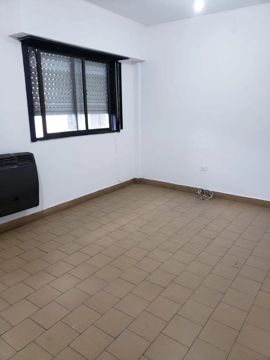 60 N°483 E/ 4 y 5 - Departamento 1 Dormitorio