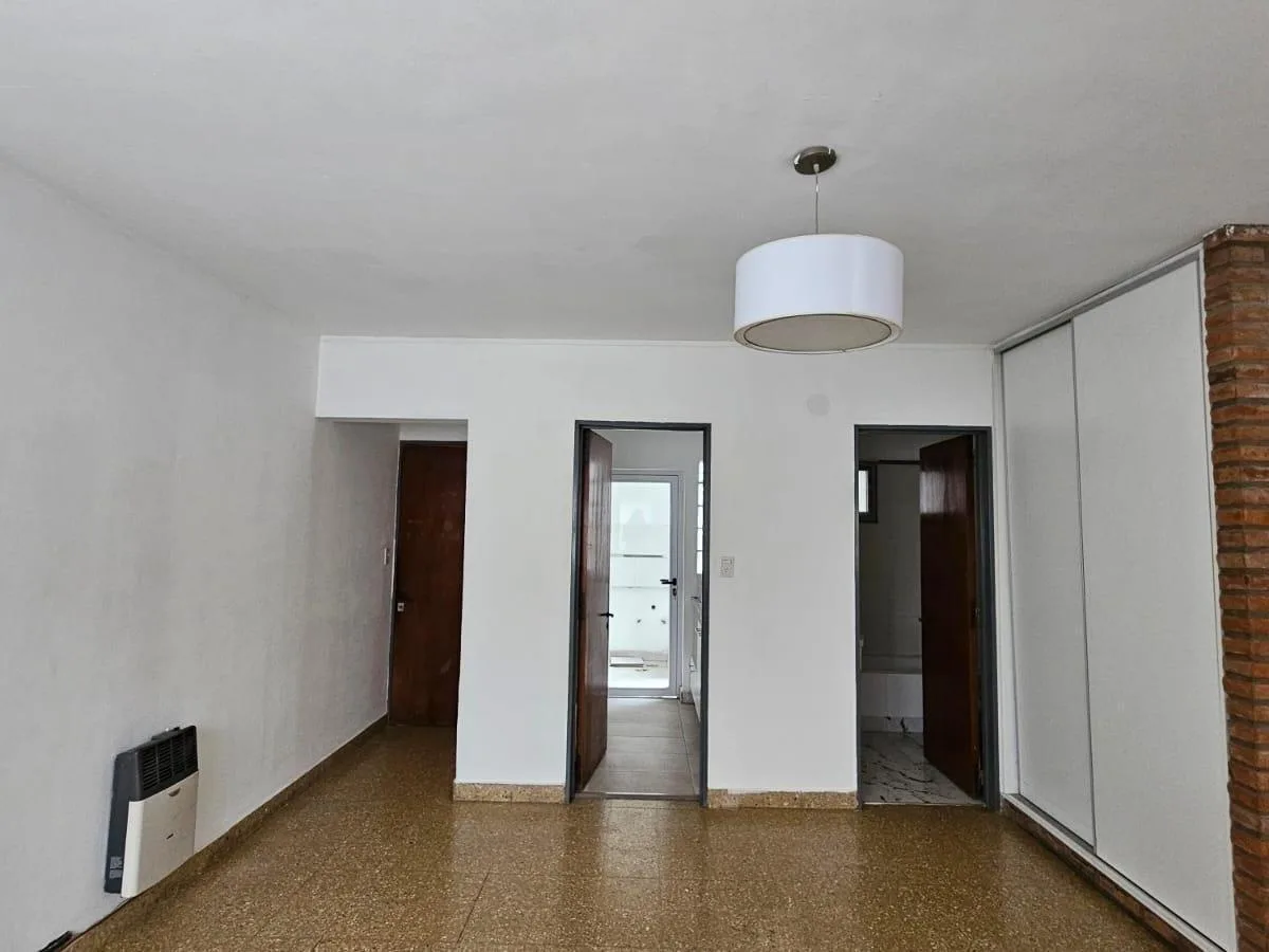 Listing: Studio, La Plata