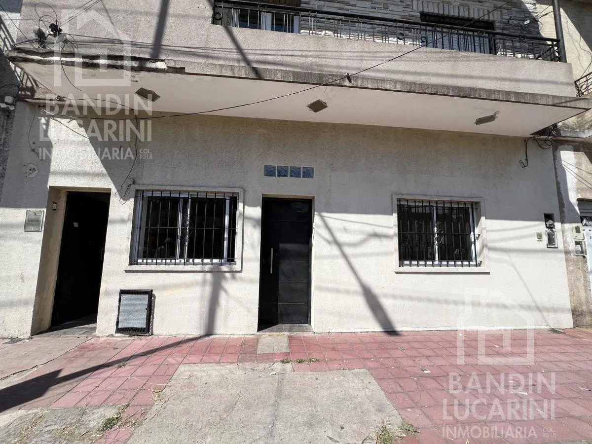 Departamento en Alquiler de 3 Ambientes en Planta Baja