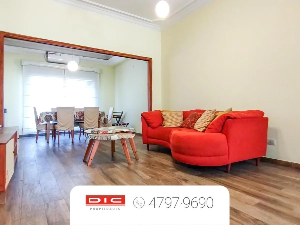 Casa com 2 quartos e jardim