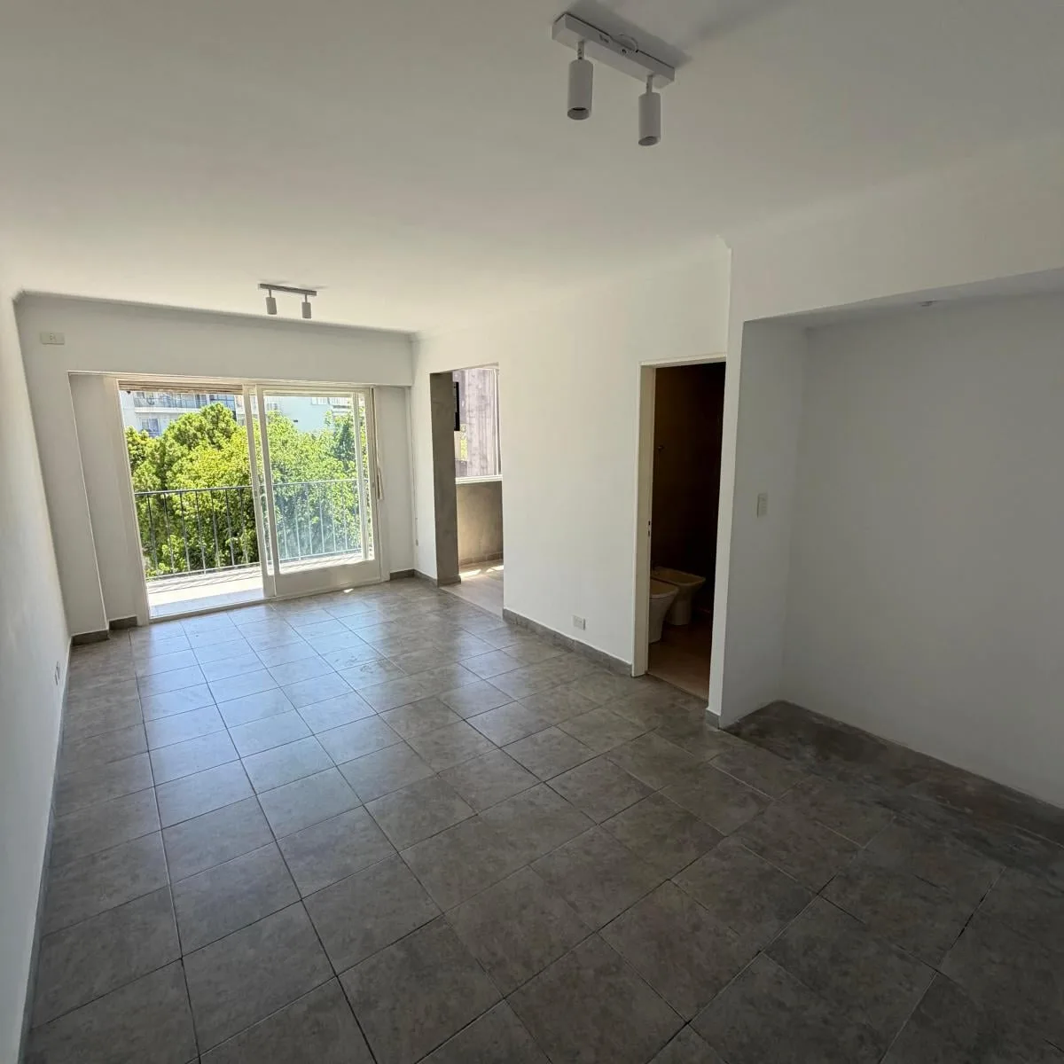 Monoambiente a Estrenar en Villa Ortúzar | Reciclado a Nuevo con Balcón y Vista