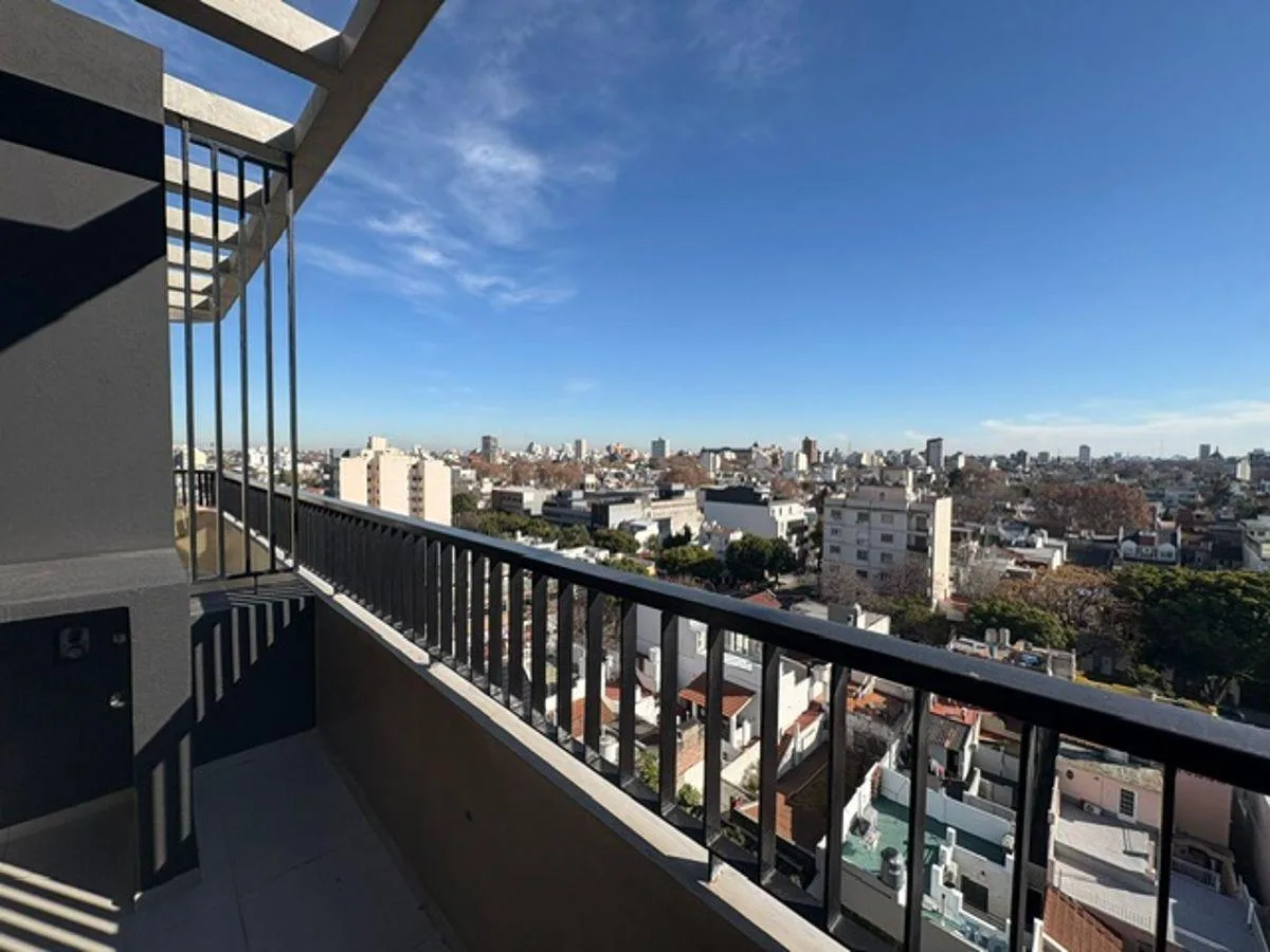 Monoambiente Al Contra Frente con Balcón + Sum + Piscina