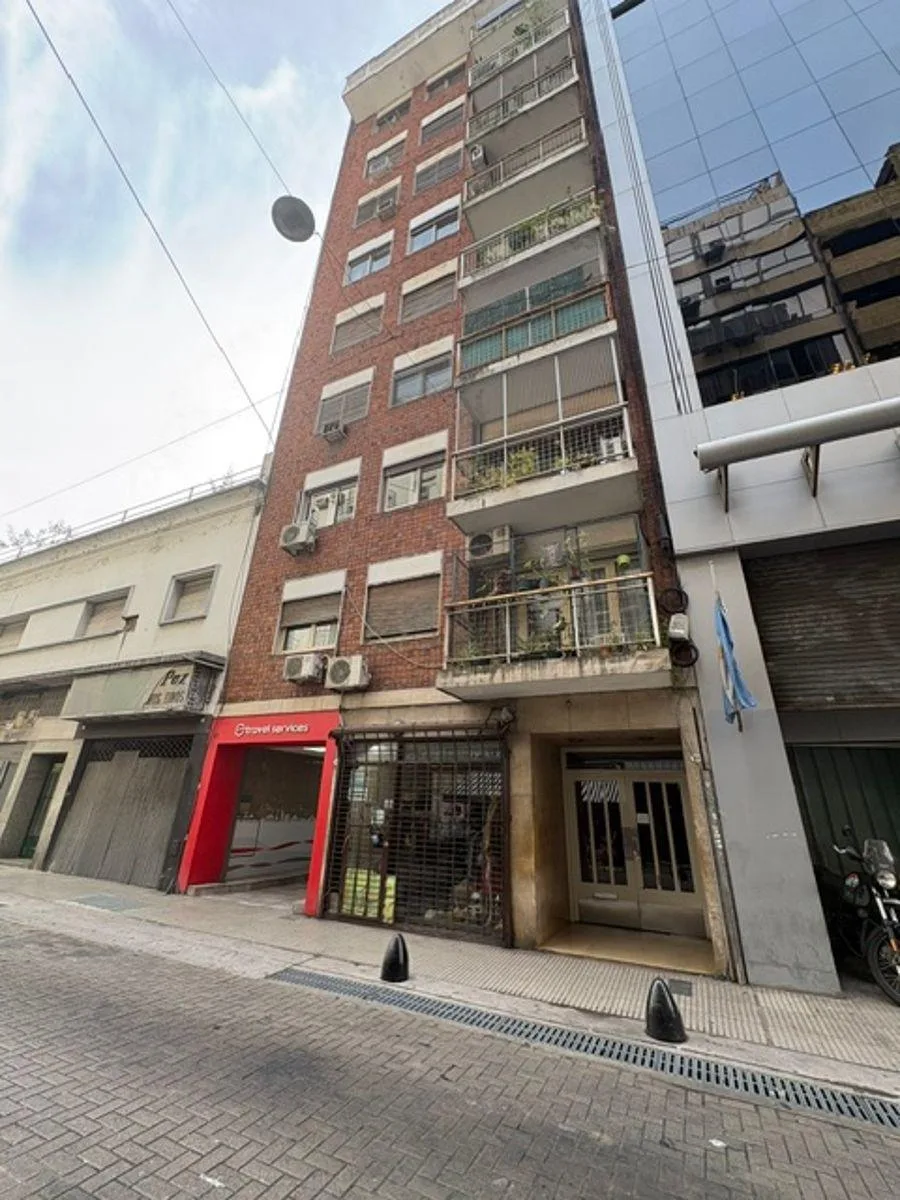 3 Ambientes Al Contra Frente con Balcón Muy Bien Ubicado