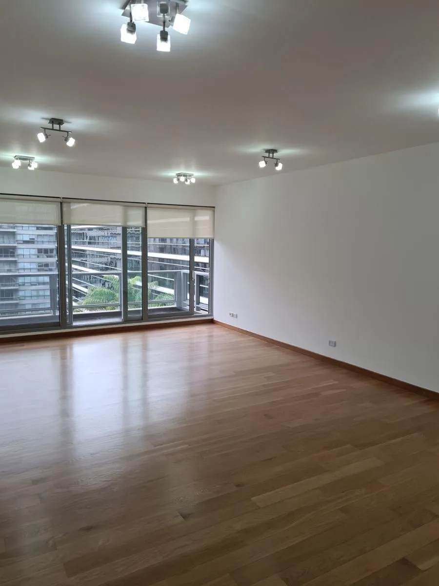 Alquiler de 3 Ambientes C/cochera y Baulera - Madero Center