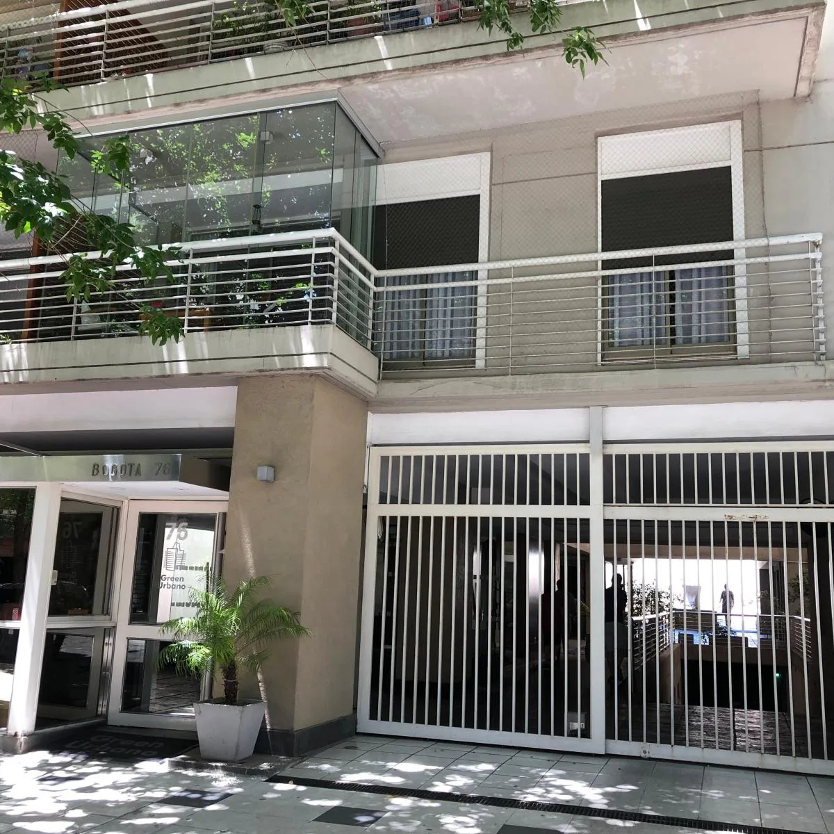 Excelente Semipiso de 3 Ambientes Muy Luminoso en Edificio con Full Amenities