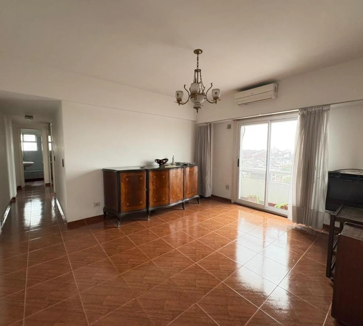 9° piso, balcón francés