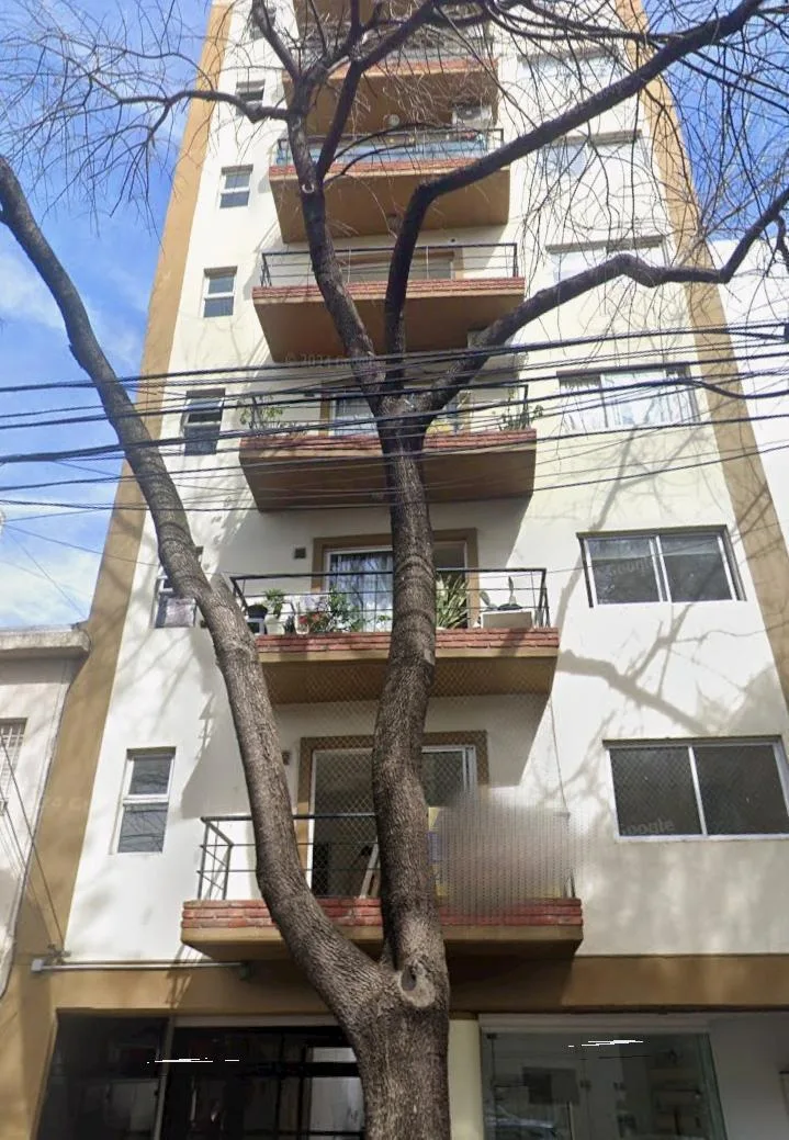 Departamento 1 Ambiente Contrafrente con Balcón