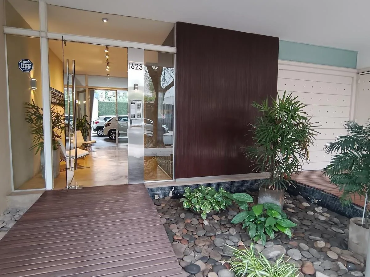 5th floor front-facing, 8 m² balcony