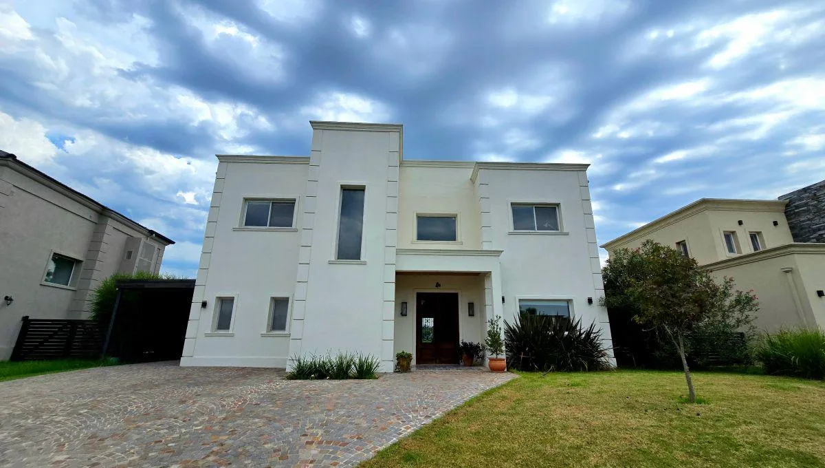 Alquiler Casa de 5 Ambientes - El Canton, Norte