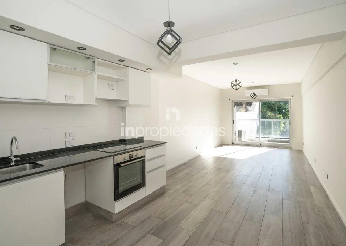 Hermoso 2 Ambientes con Patio y Balcon de 59 m&sup2; - Paternal